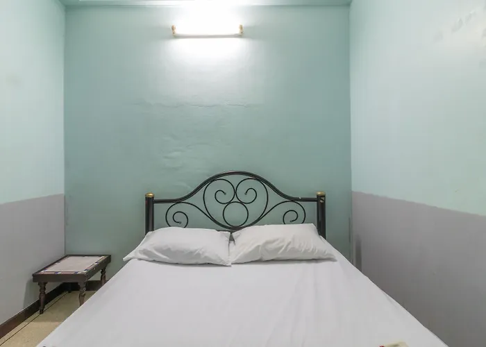 7 Holder Guest house